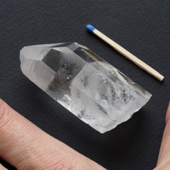 Горный хрусталь (кварц) кристалл 63*29*26мм 67г, Бразилия