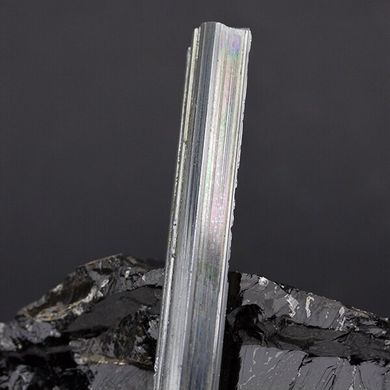 Антимоніт (стибніт), кристал 96*9*7мм, 19г, Китай