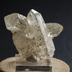 Горный хрусталь с хлоритом и лимонитом 40*39*15мм сросток кристаллов, Швейцария