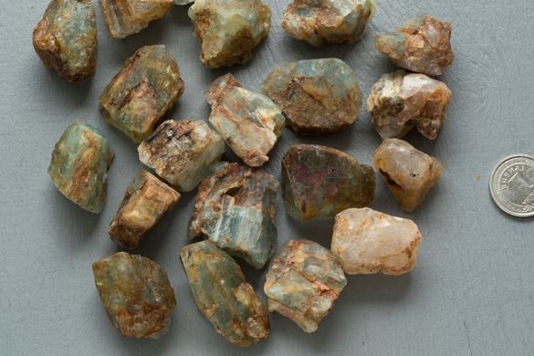 Берил (Аквамарин) 2-3см 3шт/лот фрагменти Кристалів з Намібії необроблені