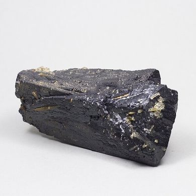 Ільваїт кристал, геденбергіт 80*35*32мм, 233г