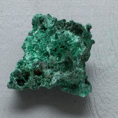 Малахит кристаллический 46*53*39мм из Конго