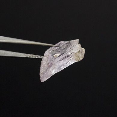 Кунцит кристал 30*12*7мм з Пакистану