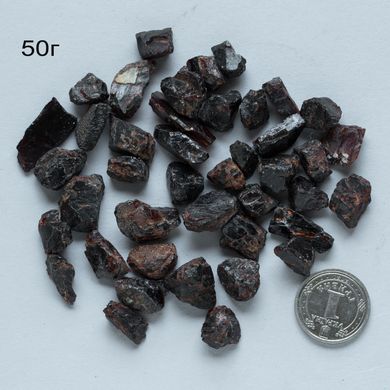 Родоліт гранат 10-16мм необроблені фрагменти кристалів з Танзанії 50г/уп