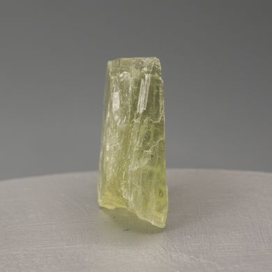 Гидденит (сподумен), кристалл 23*22*9мм, 10.1г, Пакистан