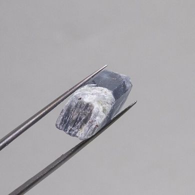 Кианит кристалл 19*10*9мм, 5,2г из Танзании