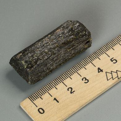Эпидот, кристалл 48*19*18мм, 34г. Мали