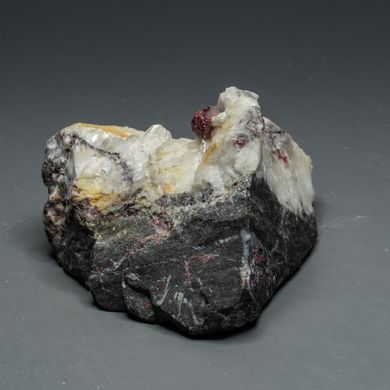 Киноварь в доломите, кристаллы, 65*50*35мм, 125г, Китай