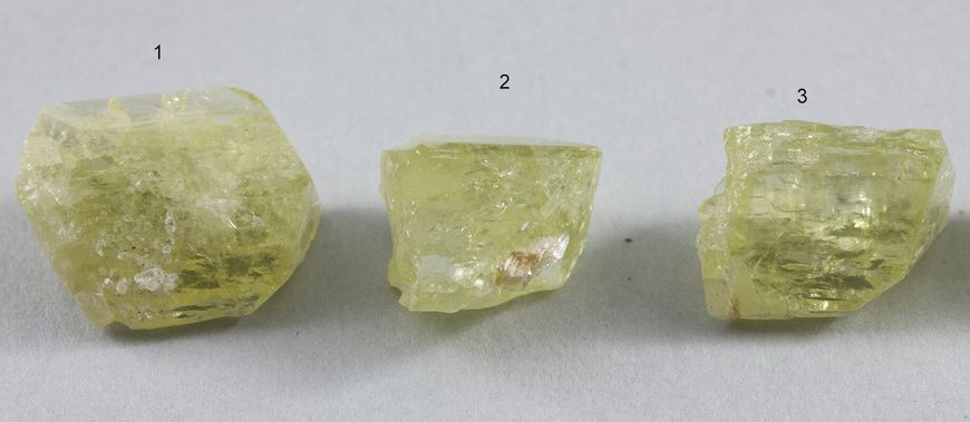 Бразіліаніт, кристал h10-20мм, Бразилія