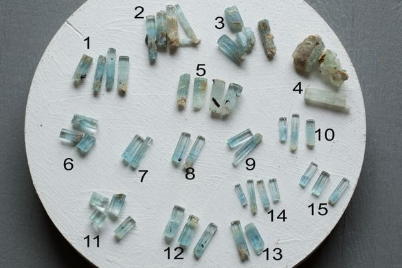 Аквамарин кристаллы 5-15мм 2-4шт/лот голубой берилл из Намибии. ЛОТЫ