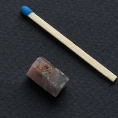 Рубин сапфир 14*8*8мм необработанный кристалл из Танзании