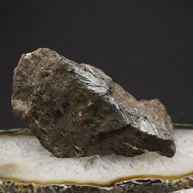 Пиролюзит, кристаллы на кварците 82*41*54мм, 151г, Марокко