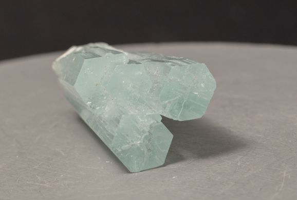 Аквамарин из Бразилии, кристалл 32*29*19мм, 14г