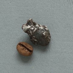 Метеорит Кампо-дель-С'єло 18*12*10мм, 5.3г залізний октаедрит, Аргентина