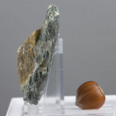 Брейнерит, кристал в породі 68*52*26мм, 75г, Італія
