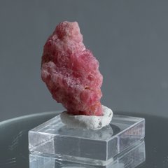 Шпінель рожево-червона 28*16*18мм з Танзанії