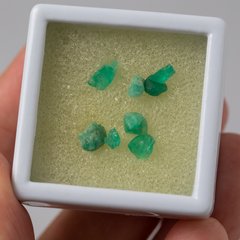 Изумруд, набор кристаллов 0.62г. В подарочной упаковке, Колумбия