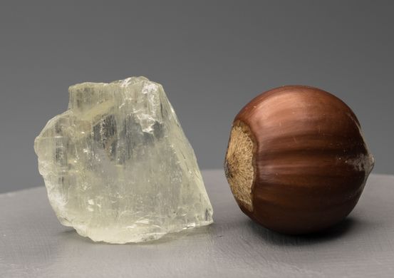 Гіденіт (сподумен), кристал 21*22*10мм, 8.1г, Пакістан