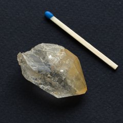 Гірський кришталь з лимонітом 35*23*15мм кристал, Швейцарія
