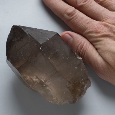 Раухтопаз (дымчатый кварц) 109*69*62мм кристалл 559г, Швейцария