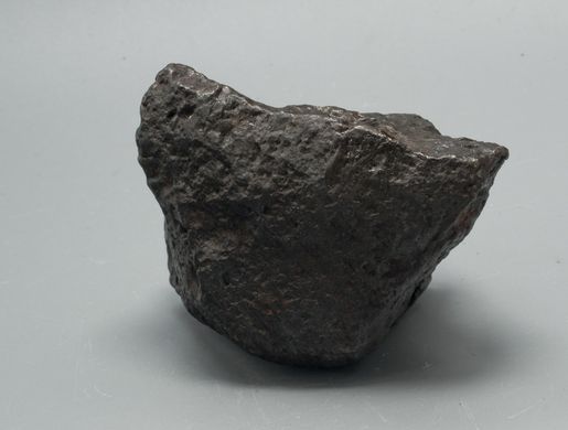 Метеорит, железный октаэдрит, 86*58*51мм, 738г, Аргентина
