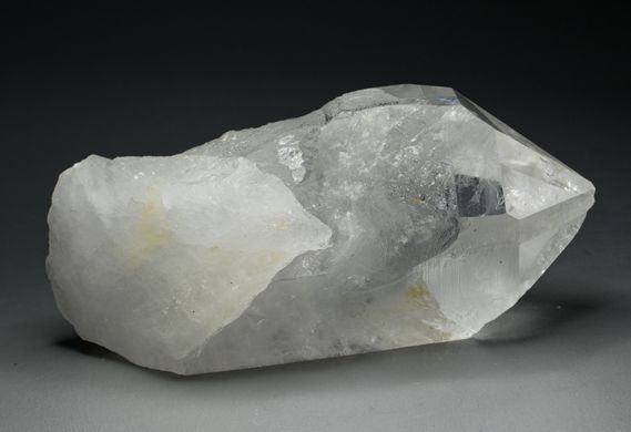 Горный хрусталь, кристалл 162*73*75мм, 1057г, Бразилия