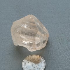 Топаз з Пакистану кристал 27*24*21мм, 35г