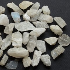 Лунный камень 15-28мм необработанный высокое качество ЛОТ 125г из Танзании.