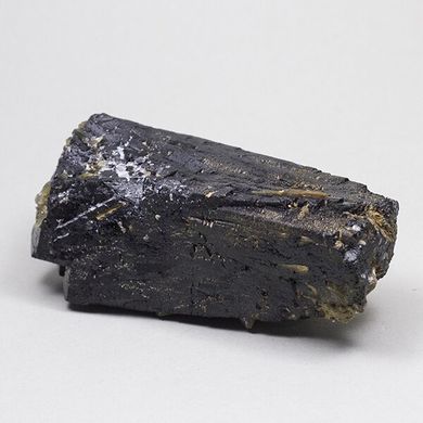 Ильваит кристалл, геденбергит 80*35*32мм, 233г