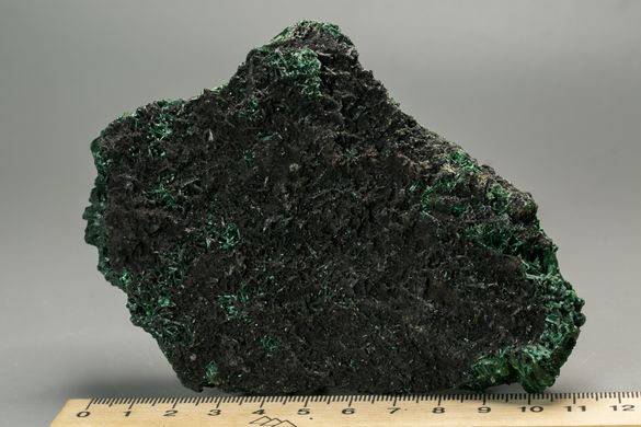 Малахит кристаллический 122*85*45мм, 382г, Конго