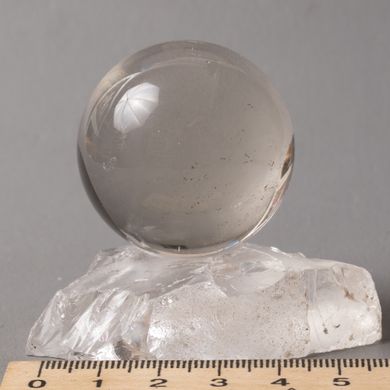 Куля (сфера) з кварцу 39мм на підставці