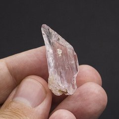 Кунцит, кристалл 30*12*7мм из Пакистана