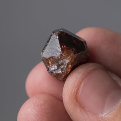 Циркон, кристал 17*12*11мм, Танзанія