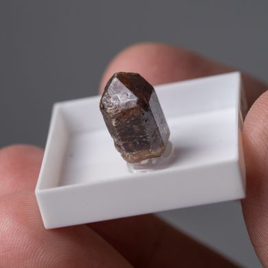 Циркон, кристал 15*7*8мм, Танзанія