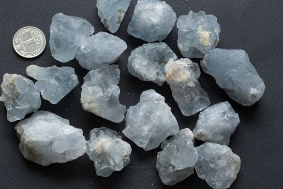 Целестин (целестит) 2-3см шматочки кристалів з Марокко поштучно