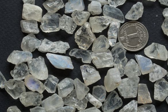 Місячний камінь 8-15мм необроблений висока якість 10г/уп з Танзанії