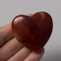 Серце-оберіг з бразильського сердолікового агату різних розмірів на вибір від 396грн
