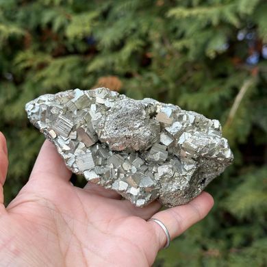 Пірит з Перу | друза кристалів високої якості | 123*79*44мм | 581г