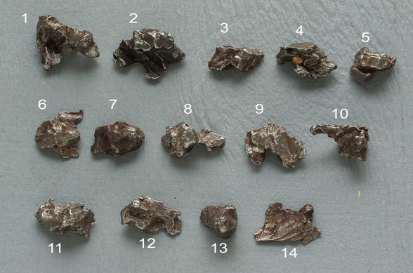 Метеорит Кампо-дель-Сьело 9-18мм железный октаэдрит Аргентина