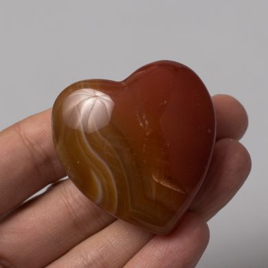 Сердце-оберег из бразильского сердоликового агата разных размеров на выбор от 396грн